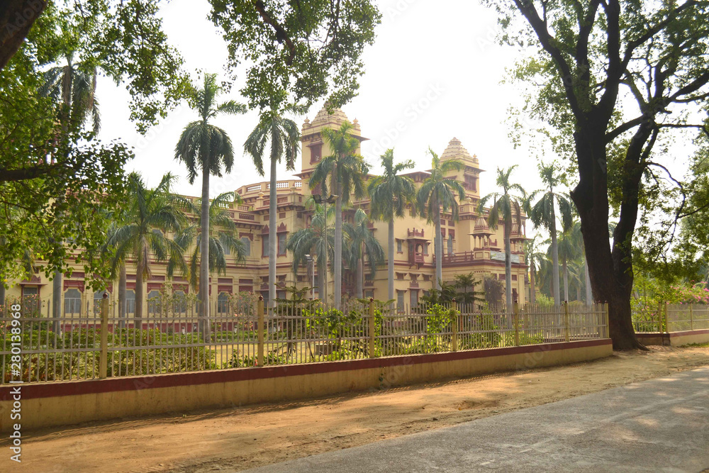The beautiul campus of  Benaras Hindu University