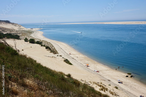 Fototapeta Naklejka Na Ścianę i Meble -  France. The beaches of the Dunes du PIlat at the Atlantique coast