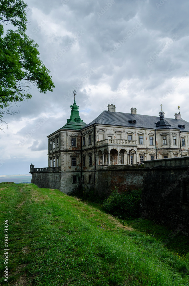 Pałac Podhorce