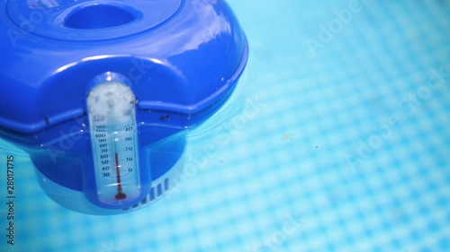 Floating Pool Thermometer. Measuring water in the Swimming Pool, SPA, Bath House, Bathroom