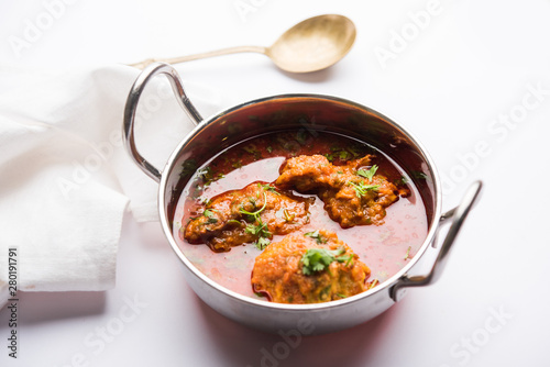 Lauki Kofta Curry made using Bottel Gourd or Doodhi, served in a bowl or karahi. selective focus