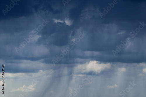 Dark storm clouds in the sky, background © andrei310