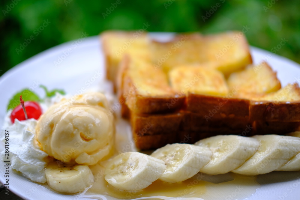 honey toast with vanilla ice cream honey toast with vanilla ice cream