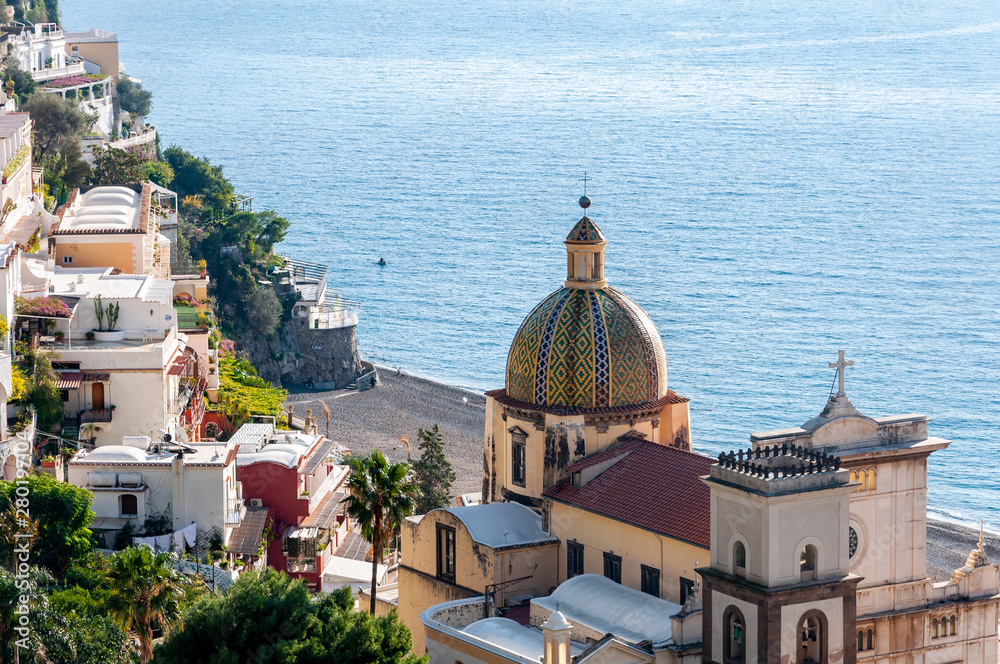 Positano, a splendid village and seaside resort on the famous Amalfi Coast, behind the Gulf of Naples and close to Amalfi, Sorrento and Pompeii.