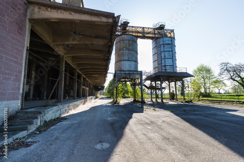Fototapeta Naklejka Na Ścianę i Meble -  Urban exploration / Abandoned cement factory