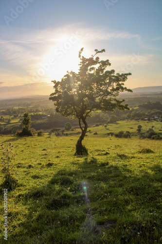 Fotografie Sunset in Leitrim Village, Ireland