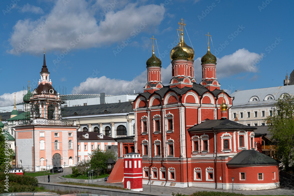Знаменский собор Знаменского монастыря в Зарядье.