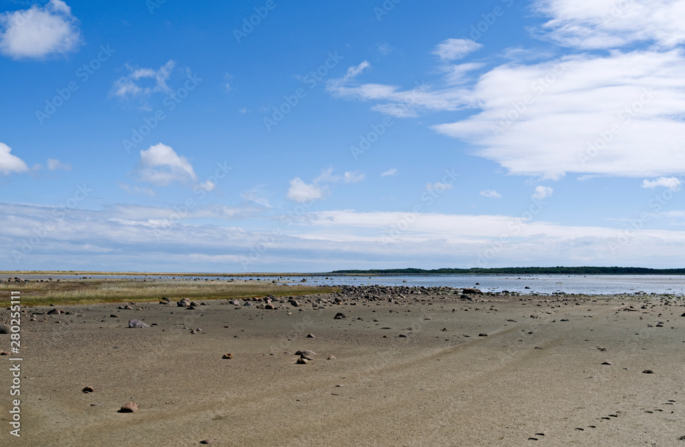 Laesoe / Denmark: View over a wide but flat tidal creek between Kringelroen and Hornfiskroen in the south of the Kattegat island