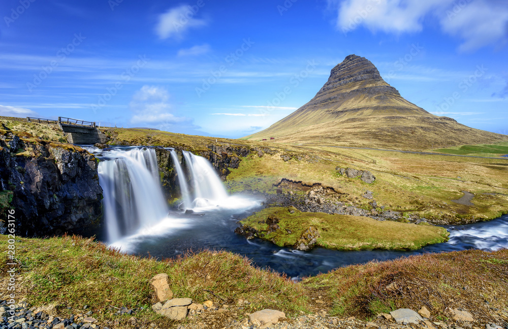 Waterfalls in front of Kirkjufell scenic mountain (ICELAND)