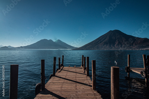 Fototapeta Naklejka Na Ścianę i Meble -  Lake Lagos attitlan Guatemala
