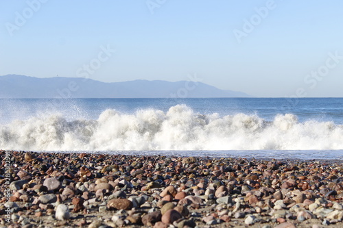 mar caida de olas ola mar y piedas agua mar cayendo photo