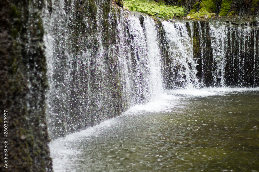 Obraz premium 軽井沢 白糸の滝