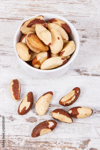 Brazil nuts as source of natural minerals and vitamin