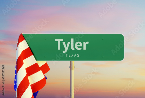 Tyler – Texas. Road or Town Sign. Flag of the united states. Sunset oder Sunrise Sky. 3d rendering photo