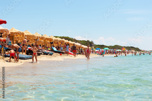 Fototapeta Naklejka Na Ścianę i Meble -  Beautiful sea with turquoise water and golden beach in Salento.