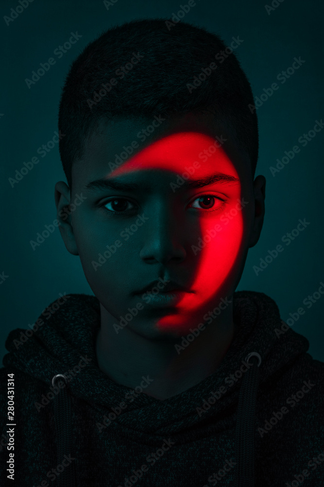 PORTRAIT PORTRAIT