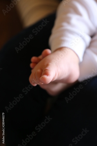 foot baby child kid  feet