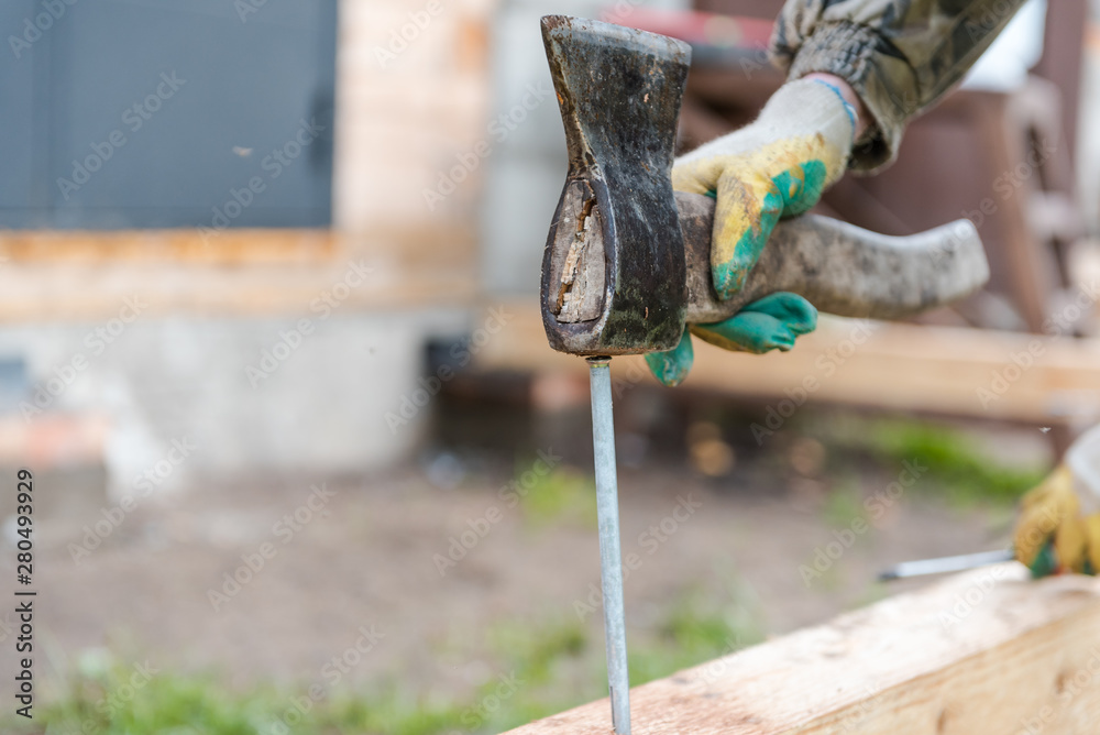 tighten anchor bolts. installation of anchor bolts in the base