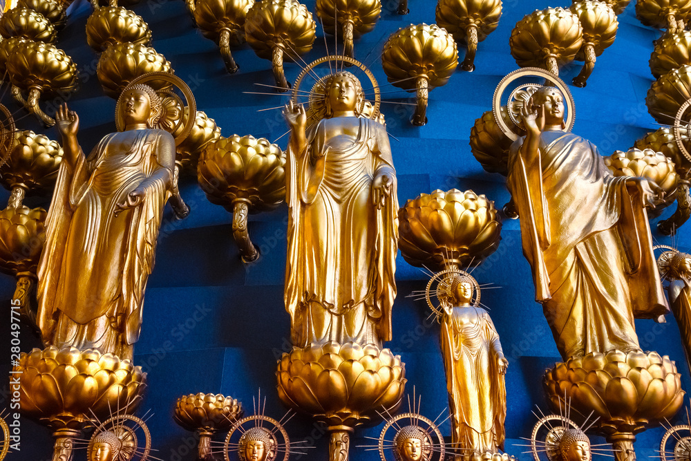 Fototapeta premium Isshinji Temple in Osaka, Japan