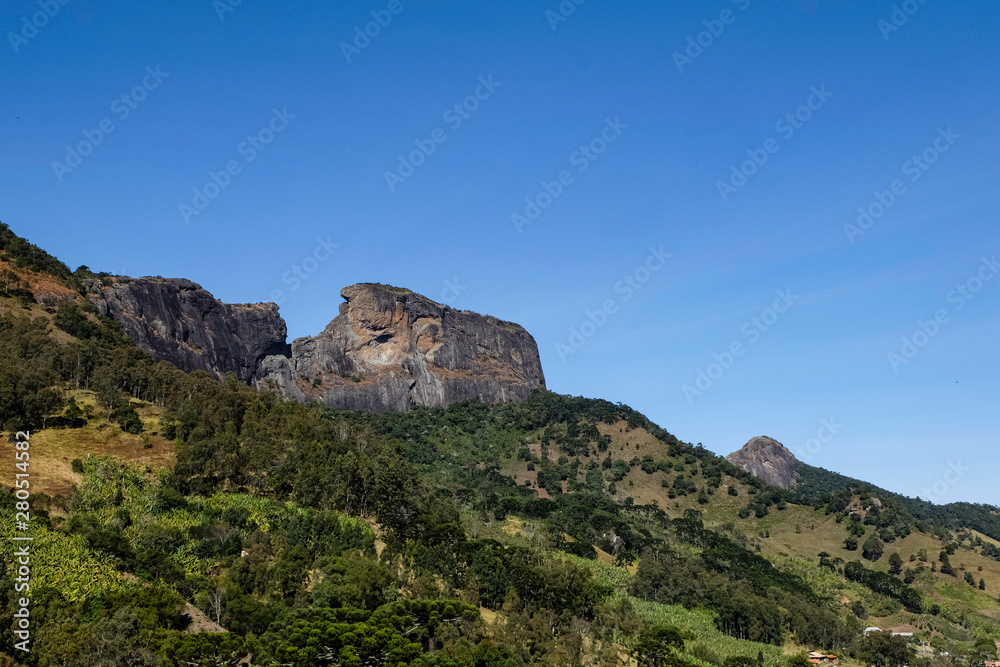 Pedra do Bau complex are rock formations in the Mantiqueira Mountains (Serra da Mantiqueira). They are located in the municipality of Sao Bento do Sapucai, Sao Paulo - Brazil.