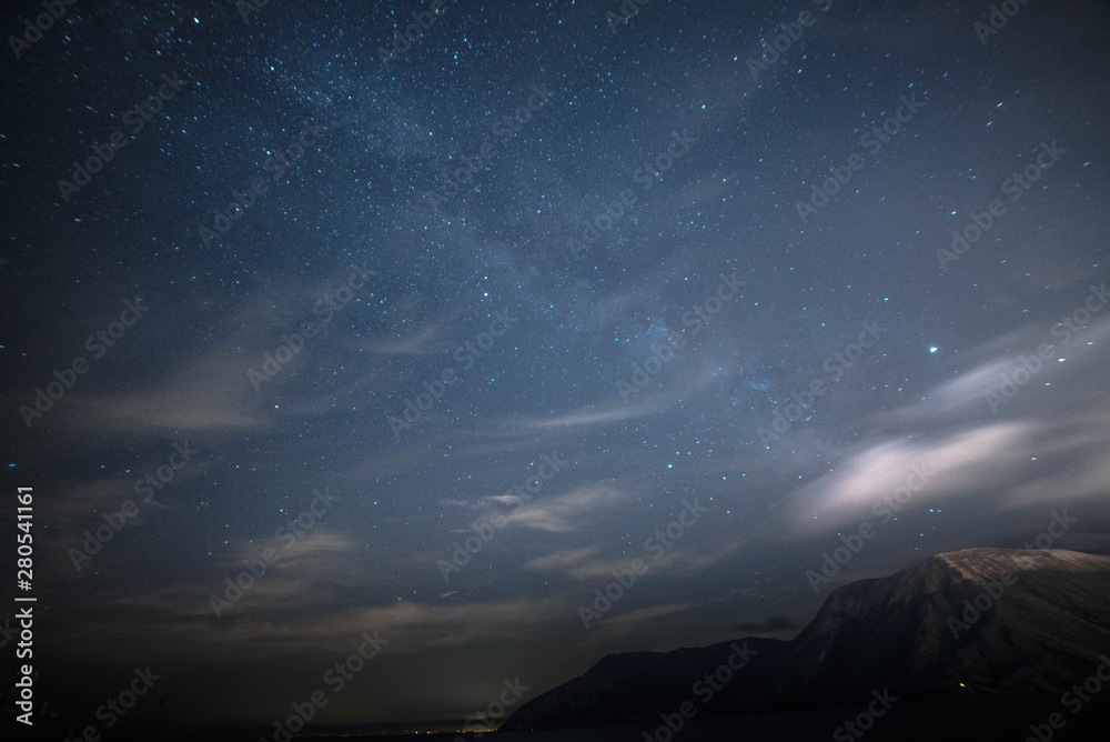 Fototapeta premium milky way volcano island