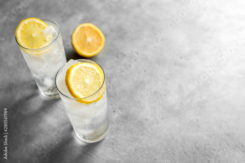 Cuadro en lienzo Tom Collins Cocktail