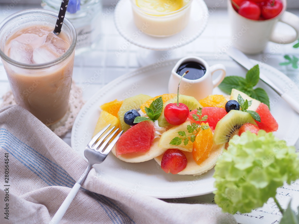 フルーツパンケーキでティータイム