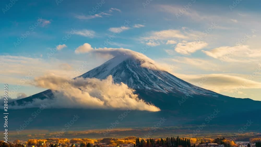 Time lapse of Fuji mountain in autumn season, Japan.