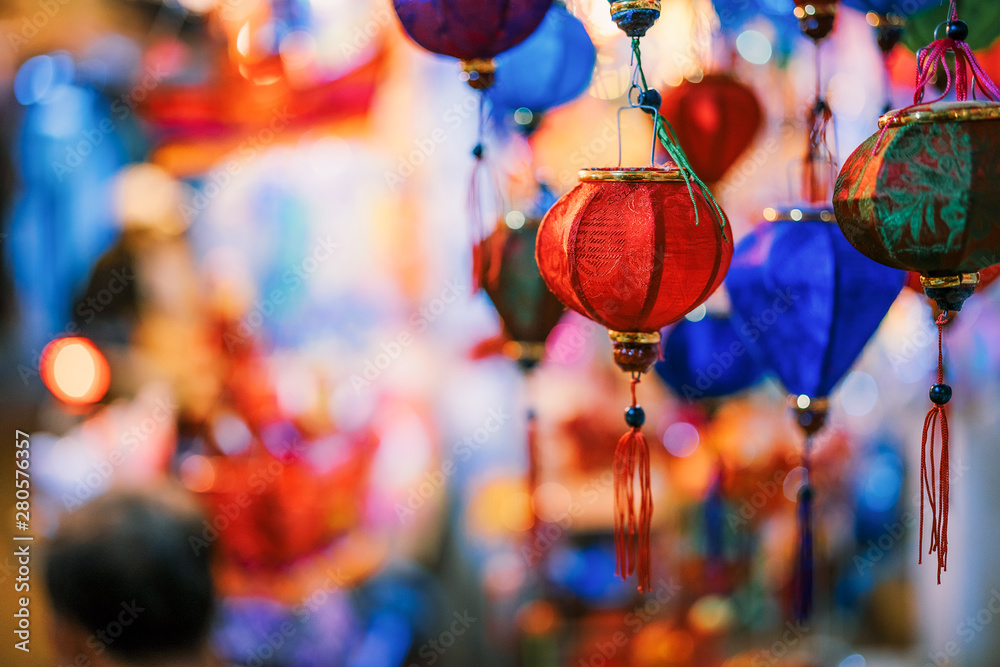 Foto Stock Colorful tradition lantern at china town lantern market in  saigon, Vietnam. Beautiful Chinese lanterns and Many kind of tradition  lanterns are hanging on street market in mid autumn festival.