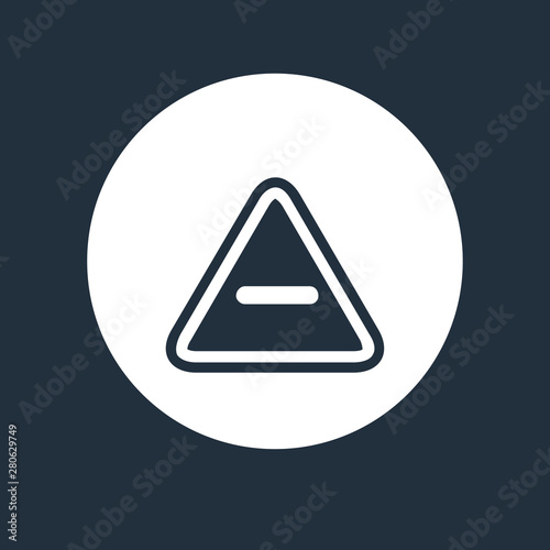 Free Download alert icon on white background - GFXLoad