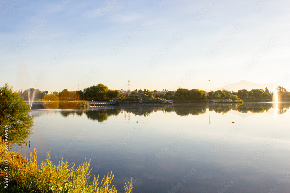 Obraz premium lago Amanecer