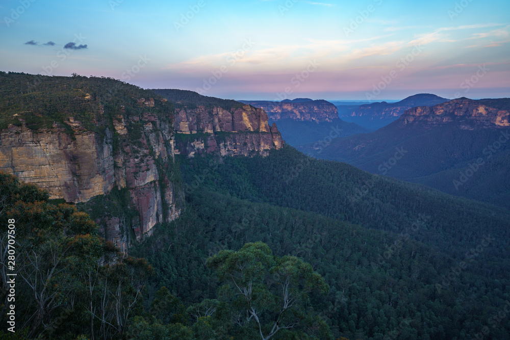 sunset at govetts leap lookout, blue mountains national park, australia 8