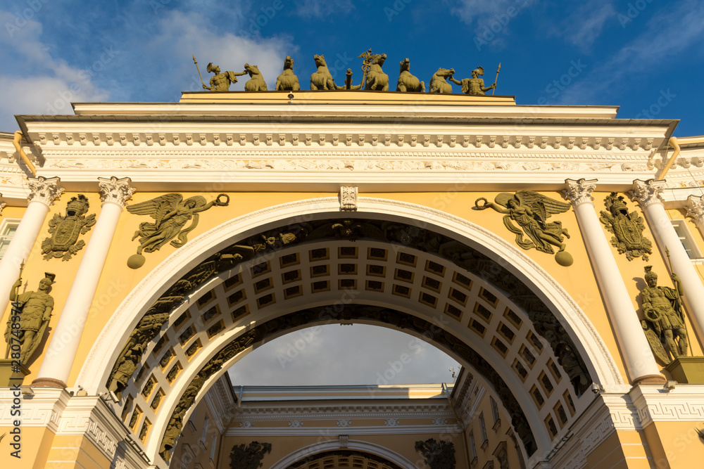 arch of the general staff on palace square
