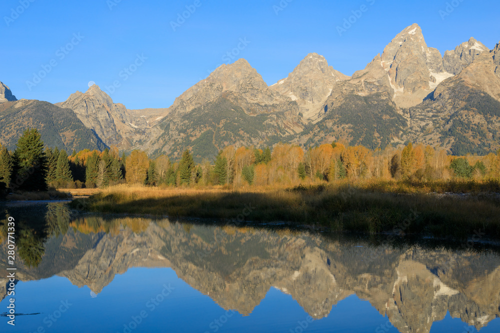 Fototapeta premium Scenic Teton Landscape in Autumn