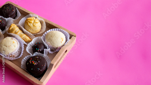 Fotografia Baked sweets purely Chilean, fresh and delicious to share at tea time or at break time
