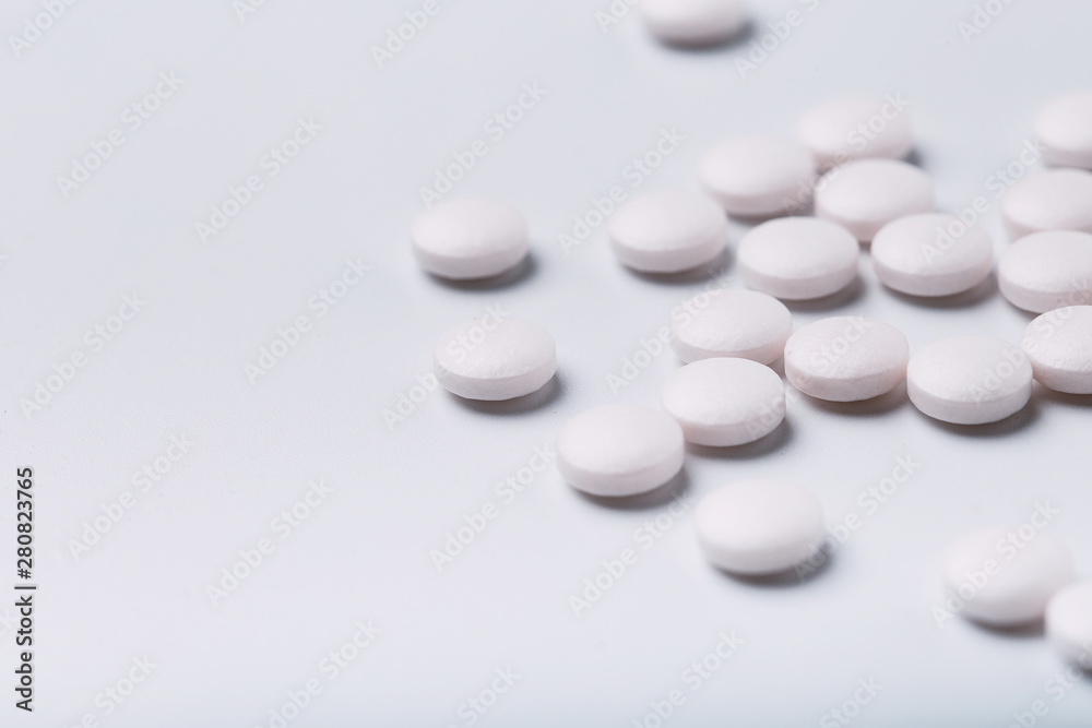 pills isolated on white background pills isolated on white background
