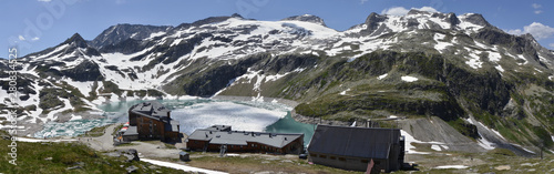 Weißsee Gletscherwelt panorama in national park Hohe Tauren