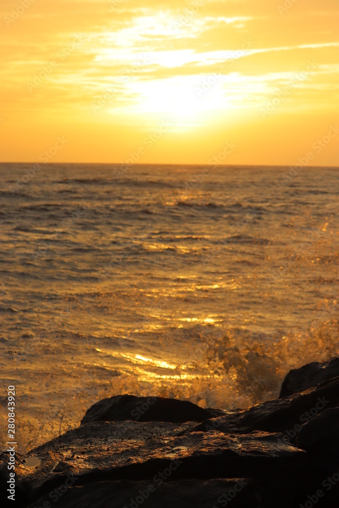 Obraz premium sunset on the beach