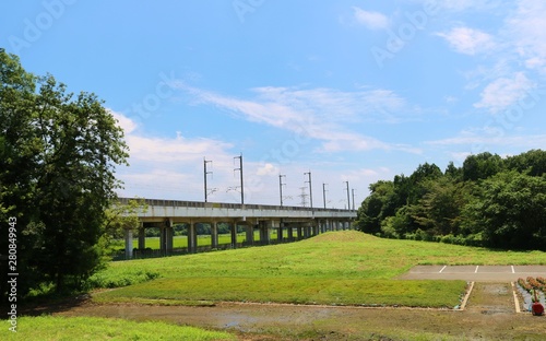 風景 夏 高架橋 新幹線 杤木