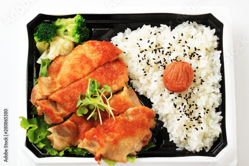 チキンステーキ弁当 photo