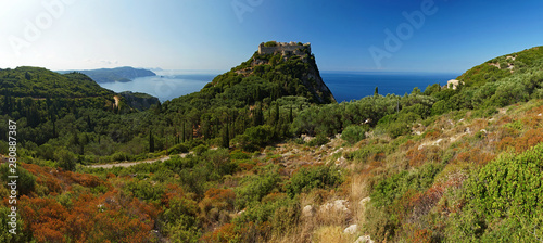 Panorama der Landschaft um die Festung Angelokastro in Korfu - Griechenland