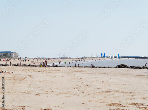 Littoral Atlantique | Châtelaillon-Plage | Station balnéaire entre Rochefort et La Rochelle en Charente-Maritime | Grande plage photo