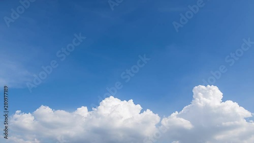 sky with fluffy cloud time lapse