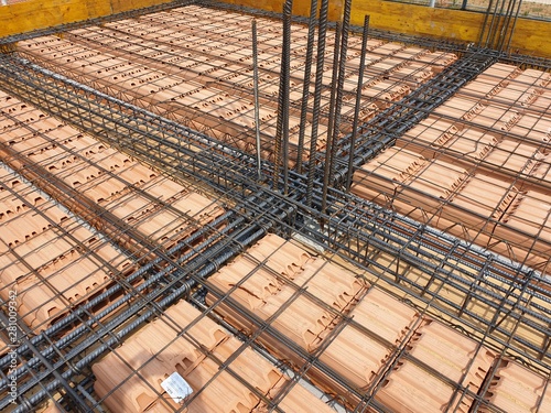 Incrocio travi e solaio antisismico