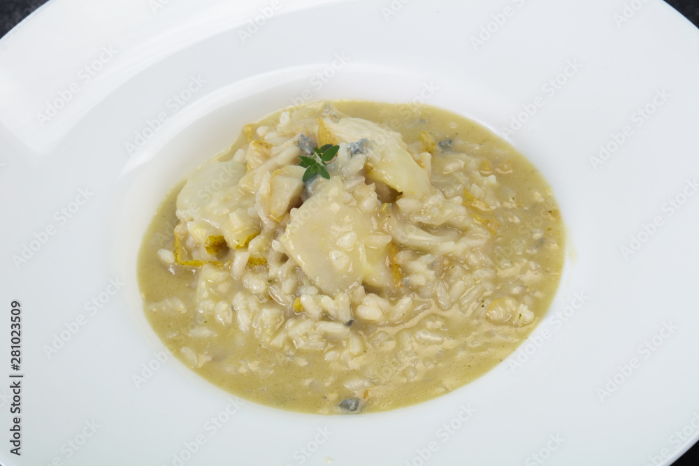 Risotto with pear and cheese