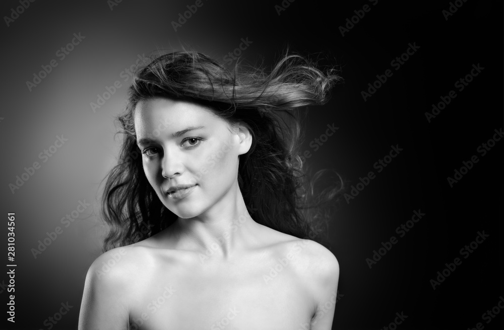 Beauty fashion portrait of confident young woman