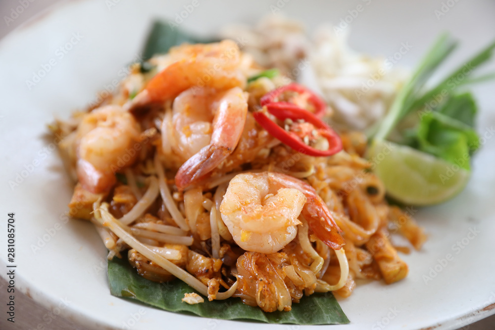 Thai food padthai fried noodle with shrimp , local food Thai food padthai fried noodle with shrimp , local food