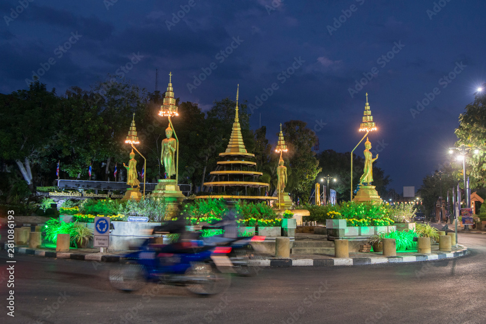 Naklejka premium TAJLANDIA PHRAE CITY ROUNDABOAUT