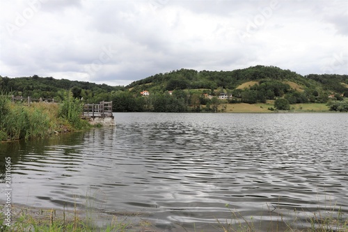 Etang de Montjoux dans la commune de Saint Jean de Bournay - Département Isère - France