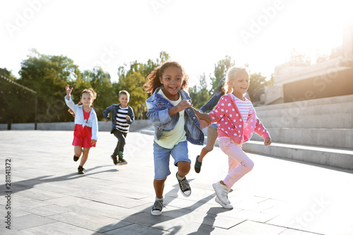 Group of running children o...